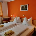 Holzapfel 3* Sankt Georgen im Attergau