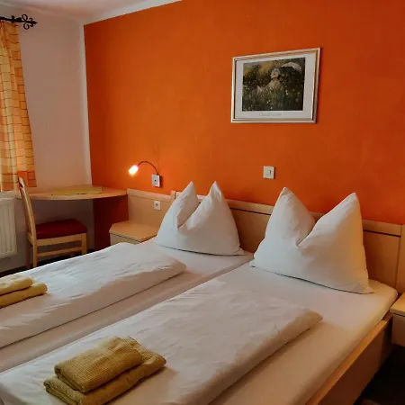 Holzapfel 3* Sankt Georgen im Attergau