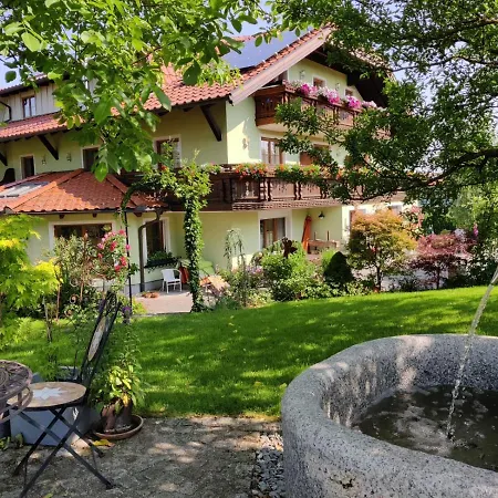 Holzapfel Sankt Georgen im Attergau