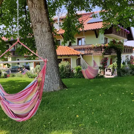 Penzion Holzapfel Sankt Georgen im Attergau
