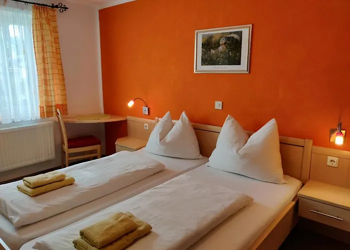 Holzapfel 3* St. Georgen im Attergau