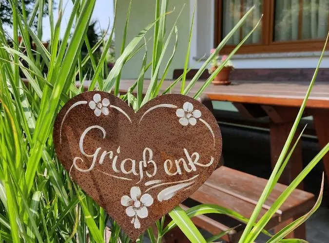 Pensionat Holzapfel Sankt Georgen im Attergau