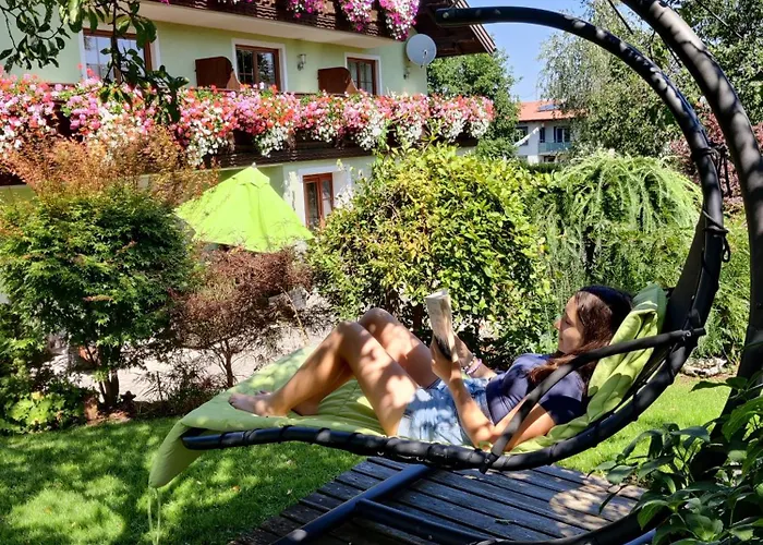 Holzapfel 3* Sankt Georgen im Attergau