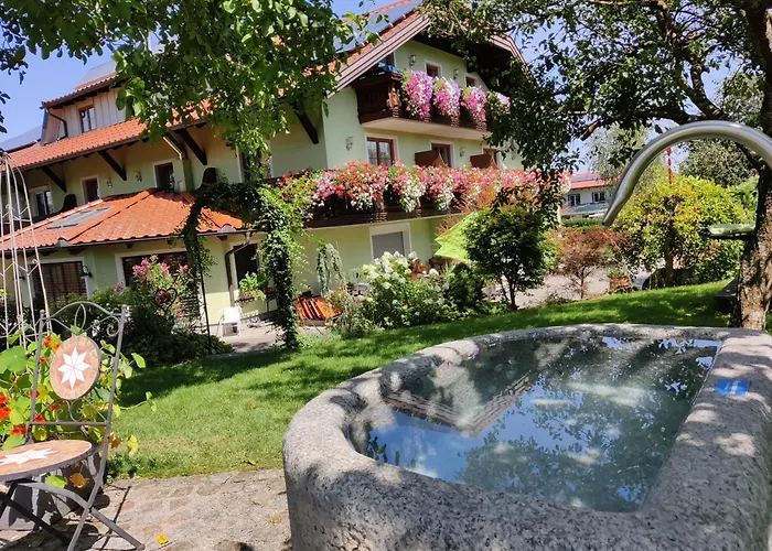 Holzapfel Gasthof 3*